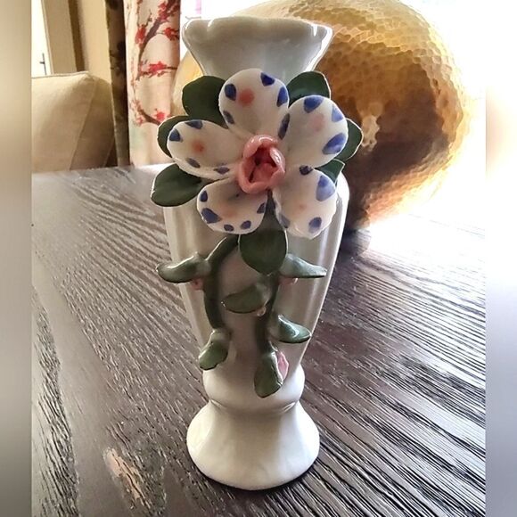 Vintage Porcelain Bud Vase Applied Flowers - Picture 1 of 9